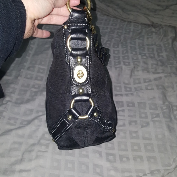 COPY - COACH CARLY SIGNATURE JACQUARD BAG (MEDIUM) - Picture 4 of 6